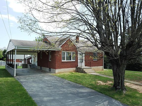 3rd image of 3745 Hawley Dr