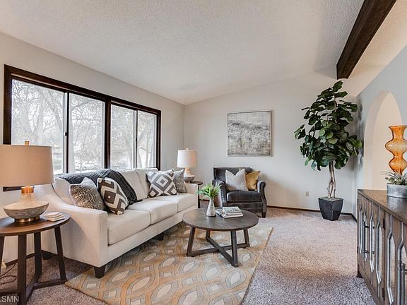 5th image of 8057 Fairmont Cir NE