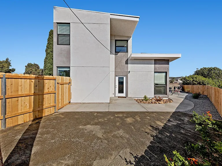 5306 W Falls View Dr — Photo 4