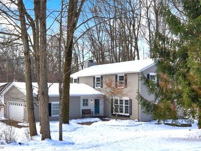 18190 Rolling Brook Dr, Chagrin Falls, OH, 44023