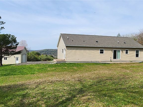 2nd image of 185 Lawrence Rd