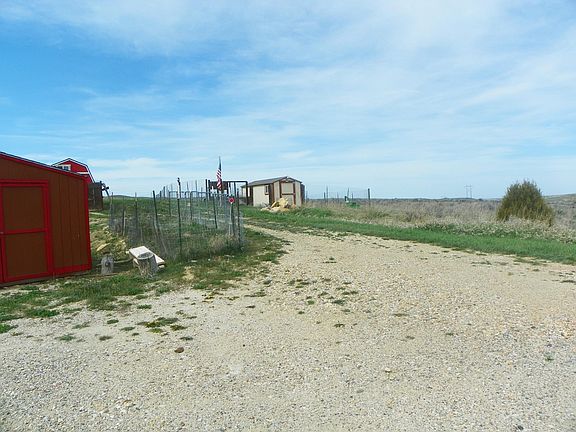 3rd image of 524 Beatty Gulch Rd