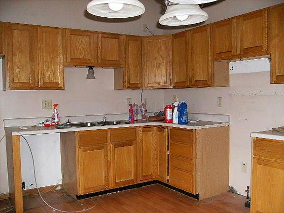 2nd image of 1090 Kelsey Ct