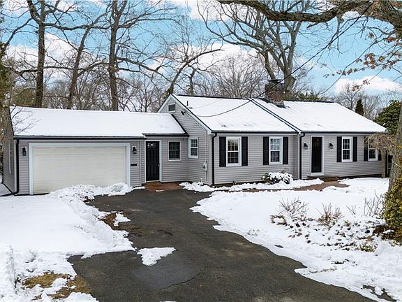 3rd image of 17 Hillsdale Dr