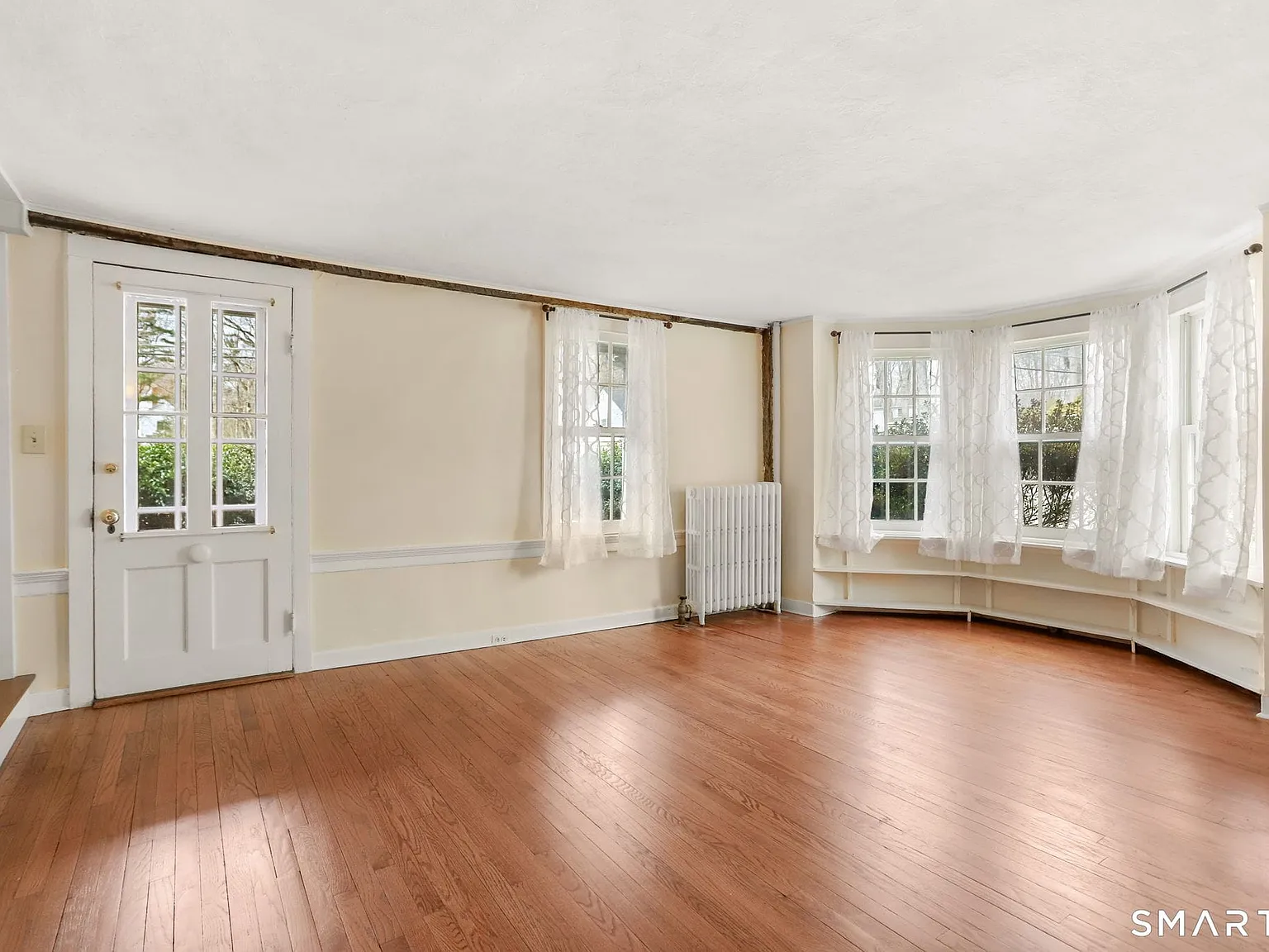 2 bed, 2.0 bath, 1234 sqft, $3,600 — Photo 2