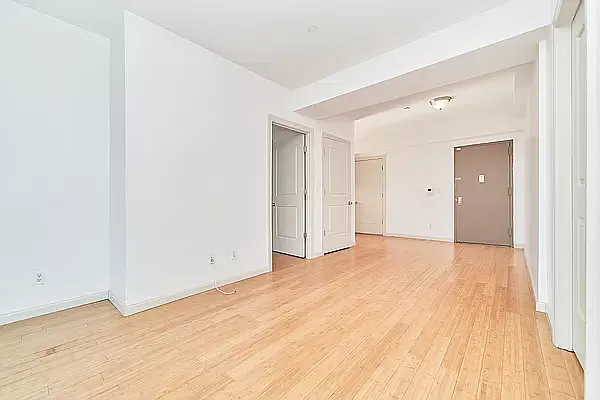 Rented by SERHANT. | media 32