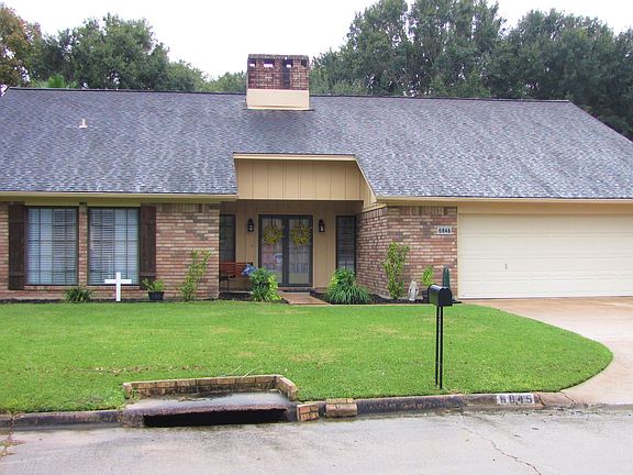 3rd image of 6845 Saratoga Cir
