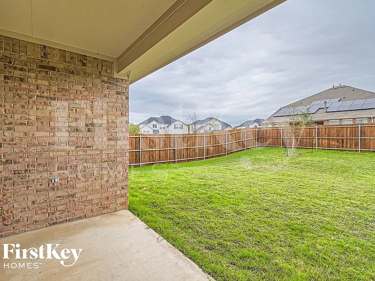 2324 Okeefe Dr — Photo 26