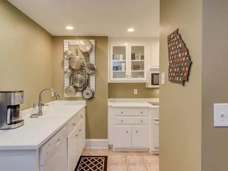 2068 Walton Way #201 — Photo 18