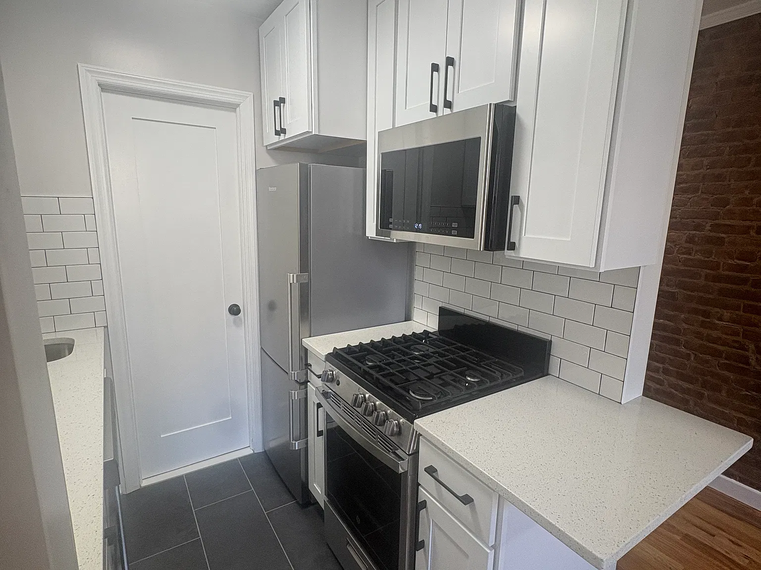 Studio, $1,925 — Photo 1