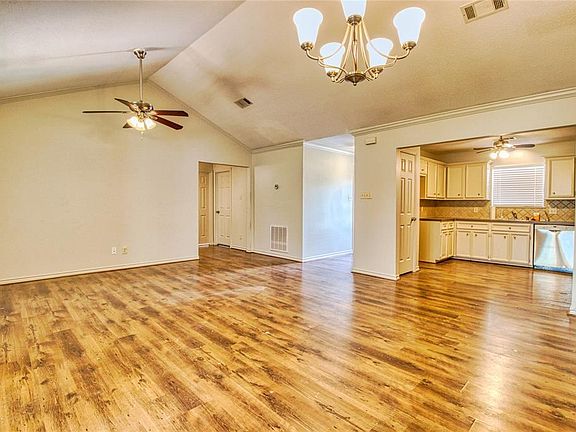 4th image of 10723 Estelle Cir