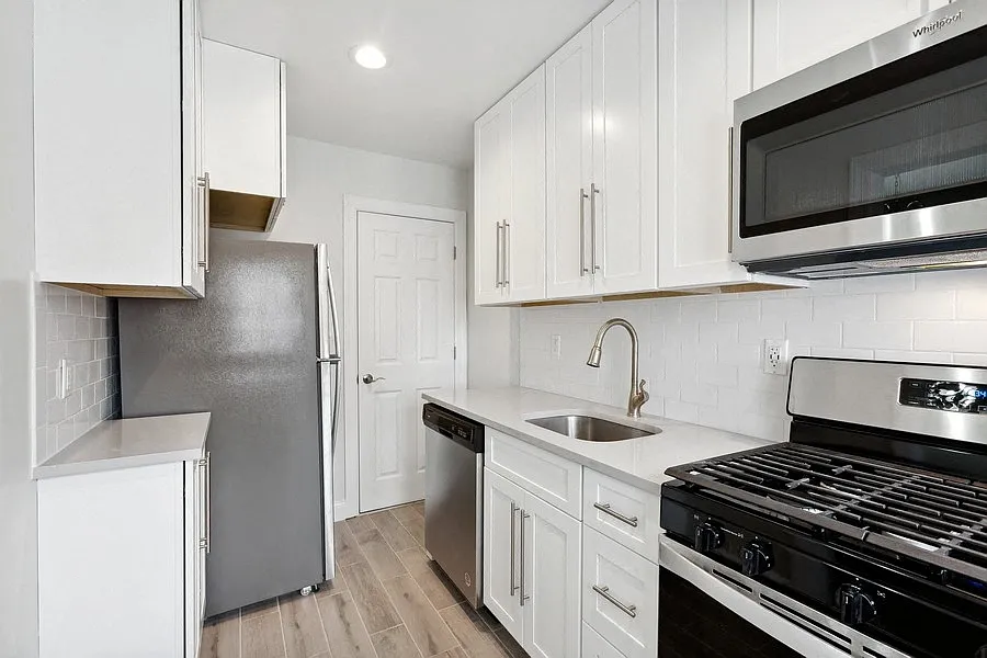 Scotland Park Townhomes — Photo 4