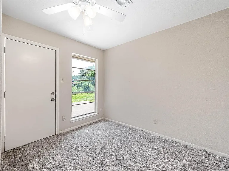 20706 Youpon Ln — Photo 11