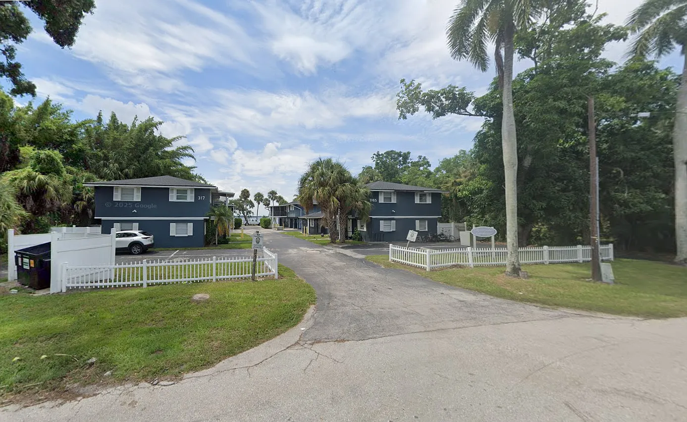 Riverside Landings — Photo 1