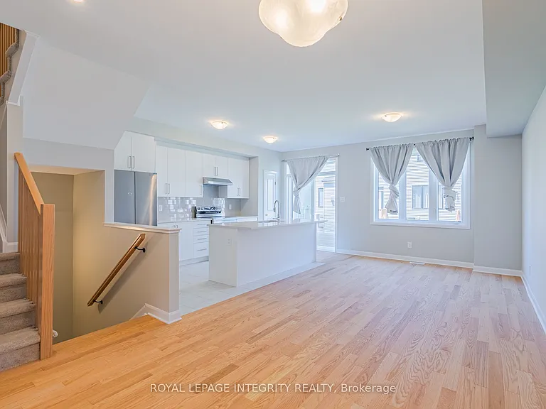 96 Osler St E — Photo 6