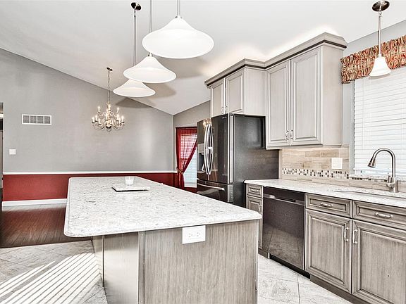 5th image of 3820 Melstone Ct