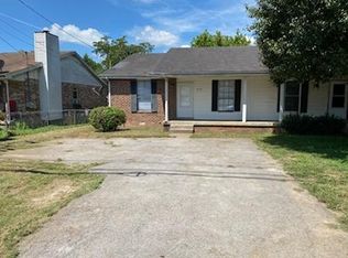 3218 Woodstock Dr, Nashville, TN 37207