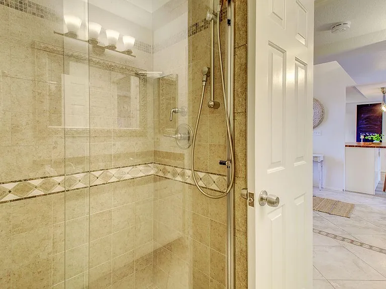 6308 W Port Royale Ln — Photo 44
