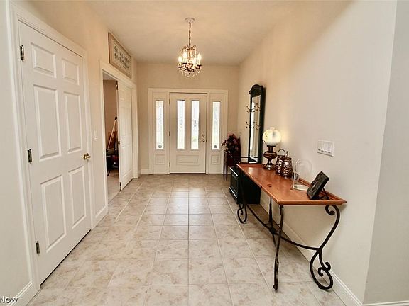 3rd image of 1541 Ashwood Dr