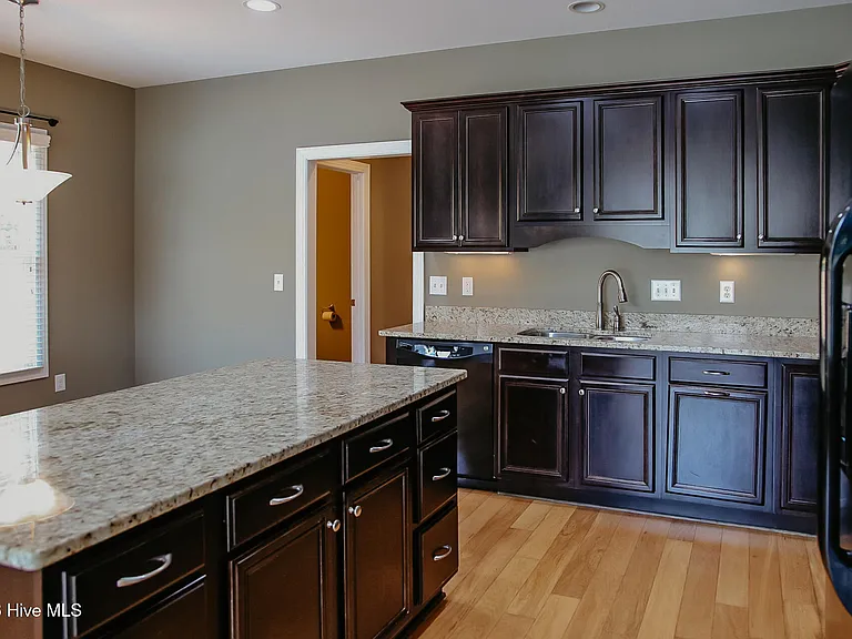 38 Elk Ridge Ln — Photo 6