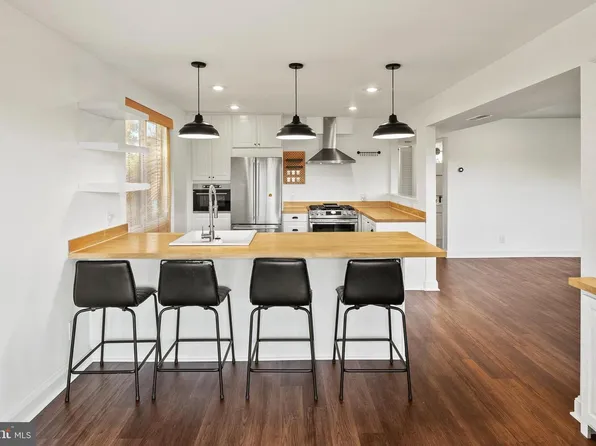 755 Fairview Ave APT D, Annapolis, MD 21403