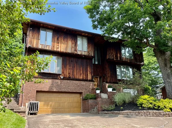 1715 Massey Cir, South Charleston, WV 25303