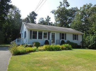 62 Division St, Easthampton, MA 01027