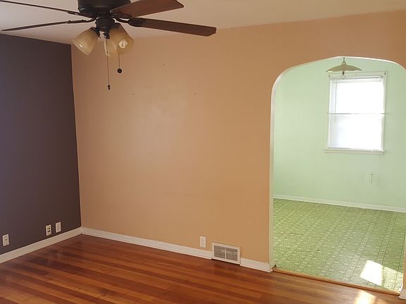 2nd image of 1526 N 10th St