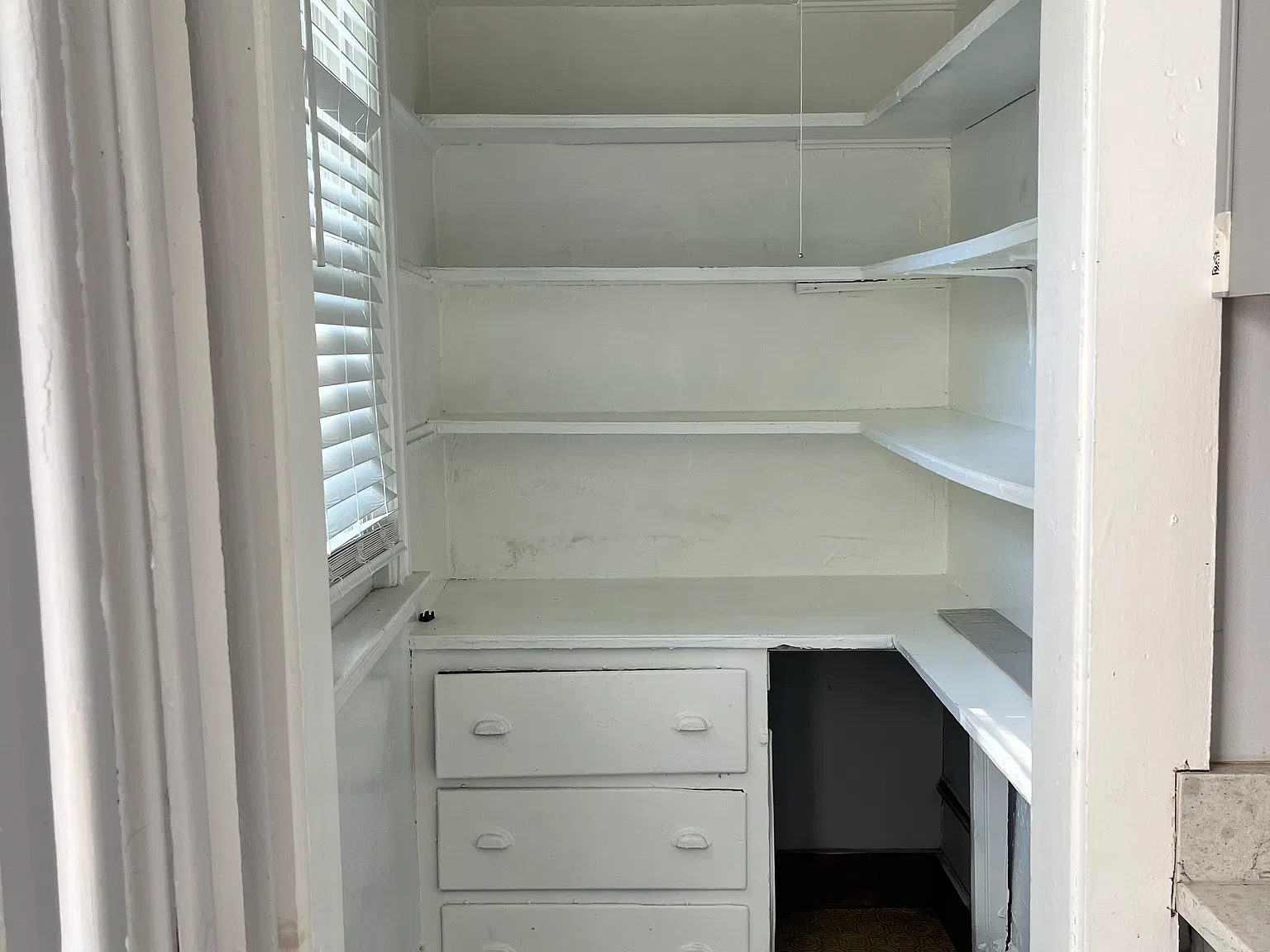 2 bed, $1,400 — Photo 3