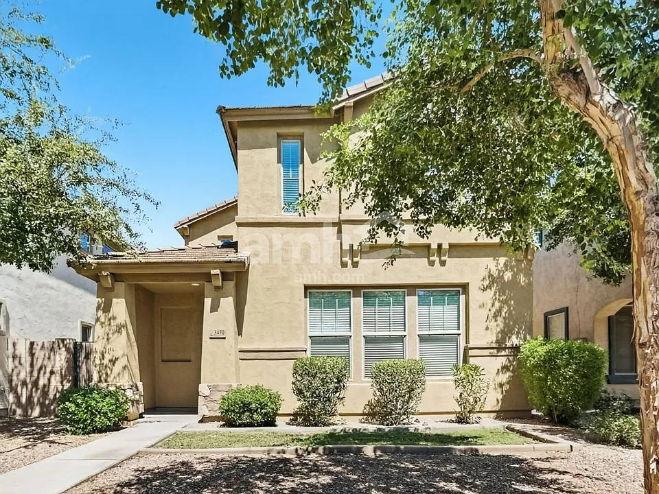 3470 E Orchid Ln