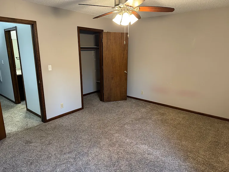 2219 Southwood Pl — Photo 11