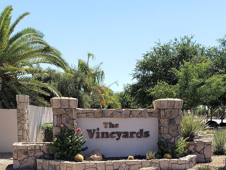 Neighborhood entrance