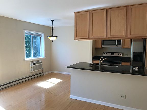 3rd image of 709 Strom Dr APT 304