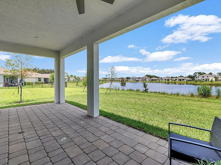 5795 SE Sky Blue Cir — Photo 32
