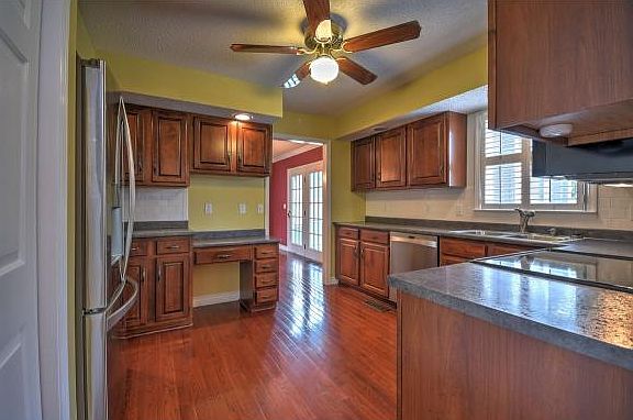4th image of 1507 Willowbrook Dr