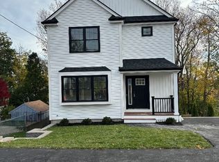 79 Pleasant View Ave, Braintree, MA 02184