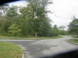 2 Azalea Dr, Dartmouth, MA 02747