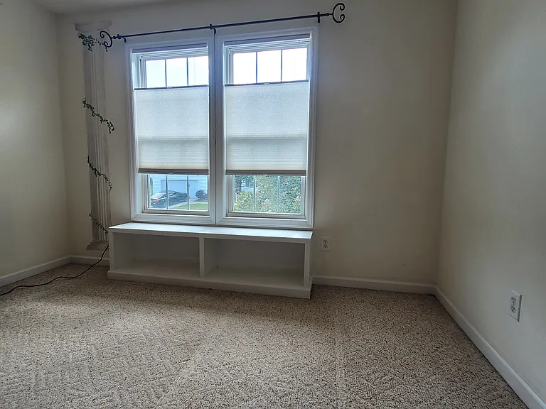 2513 Laurel Falls Ln — Photo 5