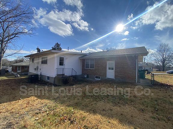 5th image of 1227 Blodgett Dr