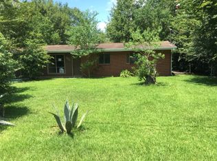 2705 Fernwood St, Pascagoula, MS 39567