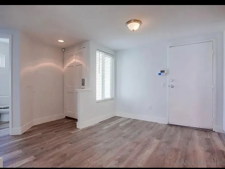 450 Stoney Point Way — Photo 13