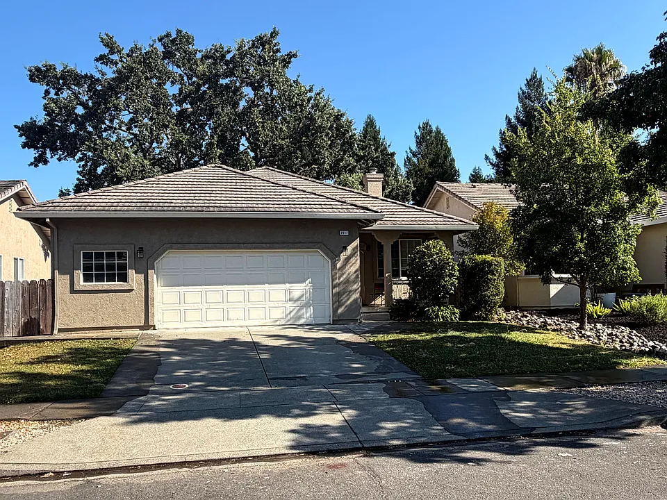 2117 Devonshire Dr