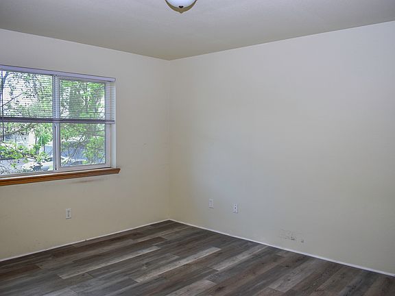 5th image of 517 Western Ave #20