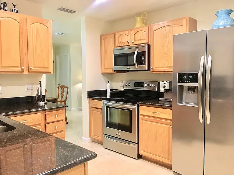 8361 Cypress Lake Dr — Photo 9
