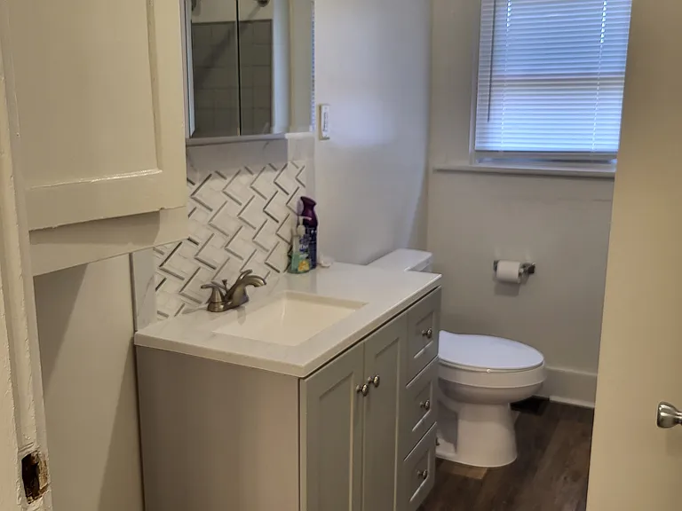 1510 Chapel St #1/2 — Photo 11