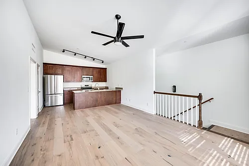 3128 Belwood St #201 Photo 1