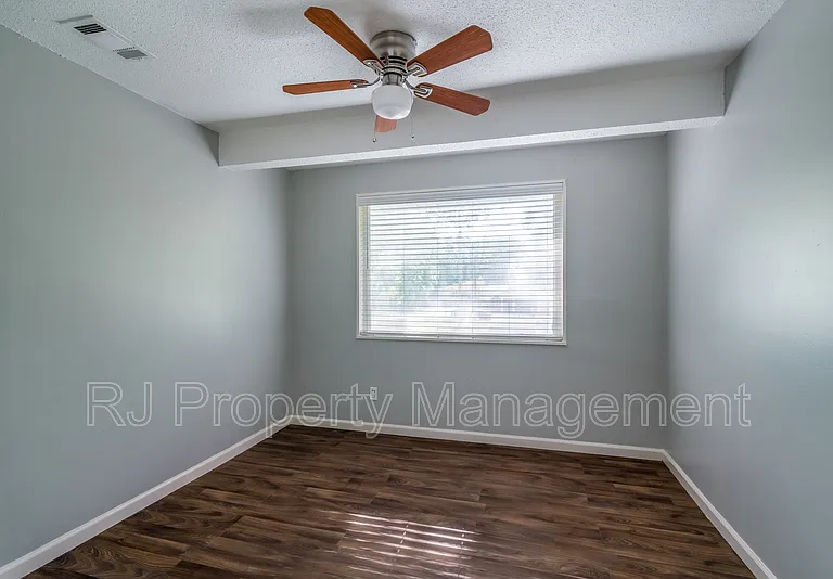 5998 Polk St — Photo 23