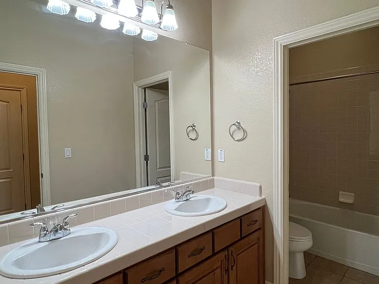 1256 Jorgenson Dr — Photo 19