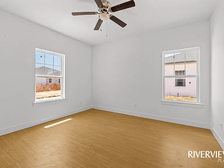 1820 Riverview Drive — Photo 36