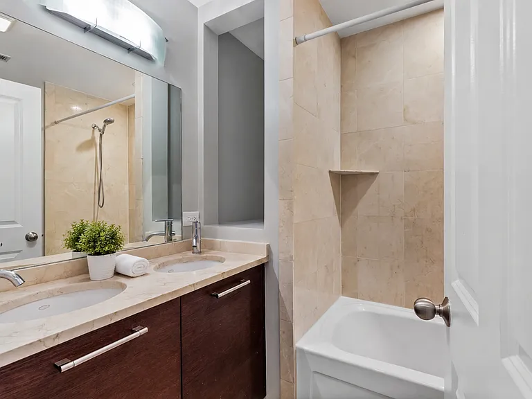 801 W Bradley Pl #3 — Photo 17